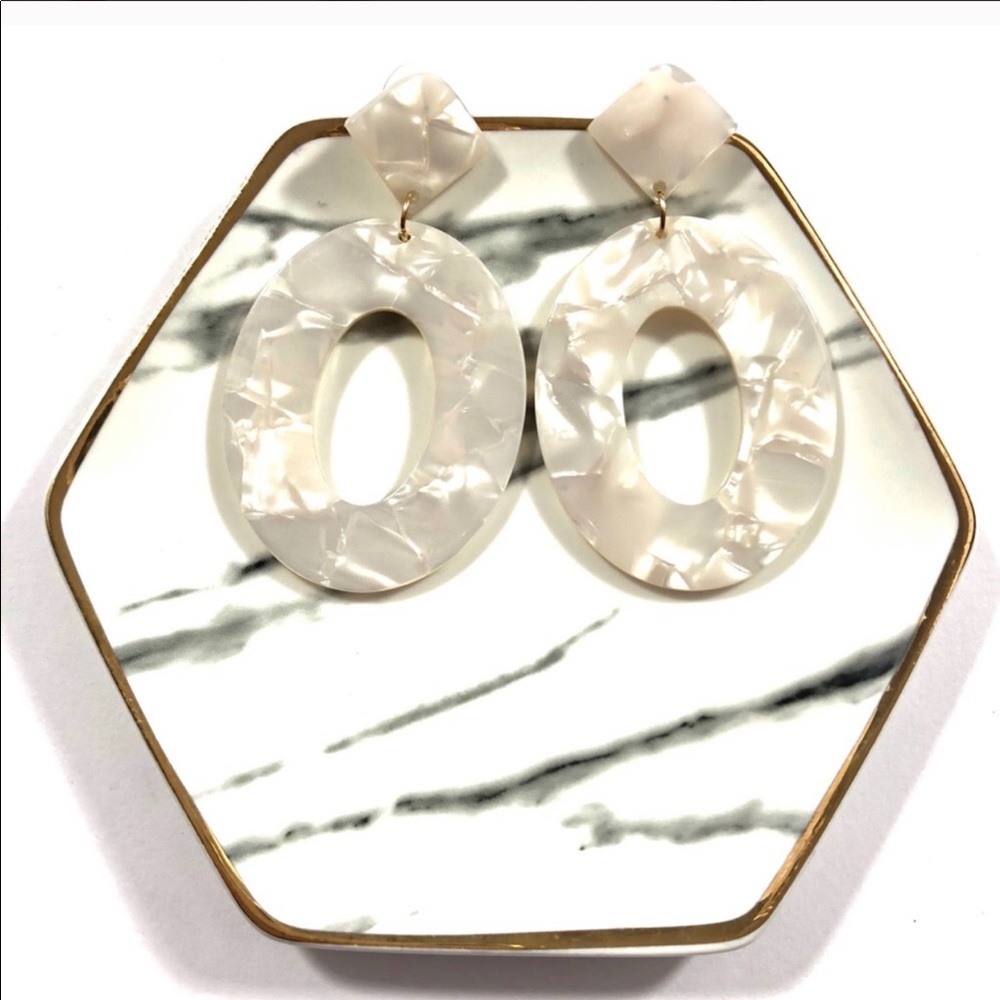 white tortoise shell acrylic oval earrings